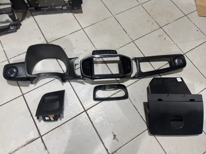 Molduras da capa do painel Fiat nova Strada