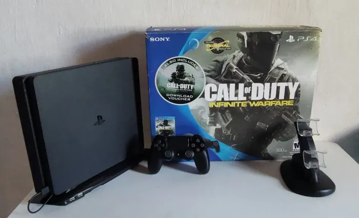 PS4 SLIM 500 GB