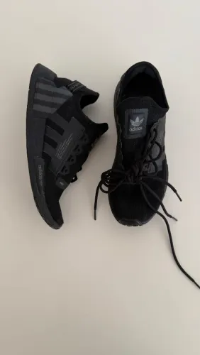 Adidas NMD R1 V2 Core Black Grey