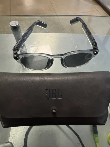 Óculos JBL SoundGear Frames com Alto-falantes Integrado e Conexão via Bluetooth Ônix 