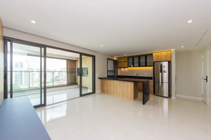 Apartamento para locação em Pinheiros com 2 quartos, sendo 2 suítes, 86m²