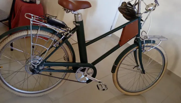 Bike elétrica em excelentes condições bateria removível ágil e confortável