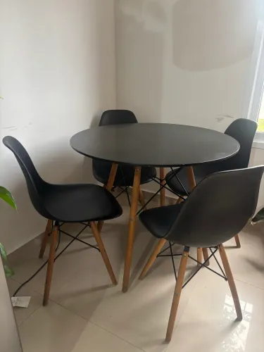 Mesa palito com 4 cadeiras