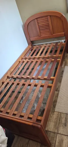 Cama solteiro madeira maciça