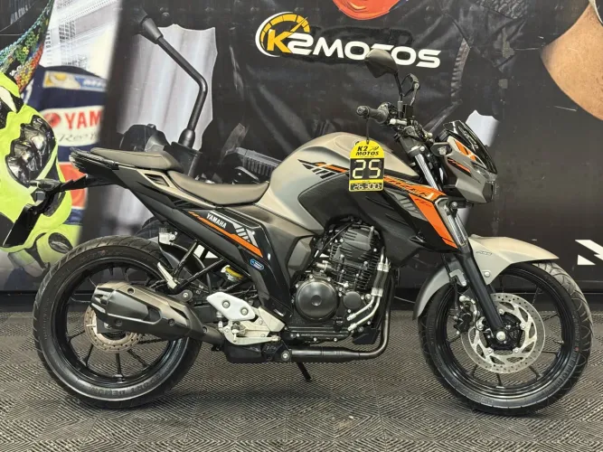 YAMAHA FZ25 250 FAZER CONNECTED 2025 * 8300KMS