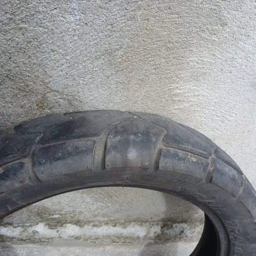 Pneu de moto