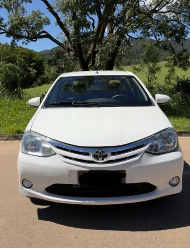 Toyota Etios X Plus Sedan 1.5 Flex 16V 4P Mec. 2019