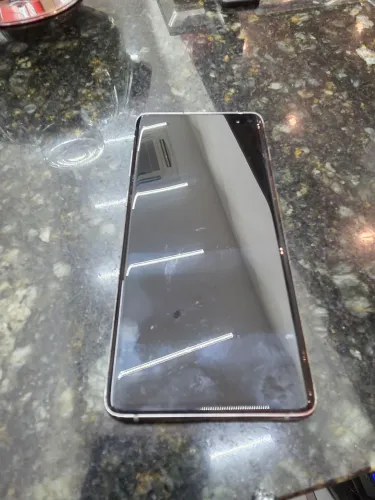 Vendo galaxy s10 plus para retirada de peças 