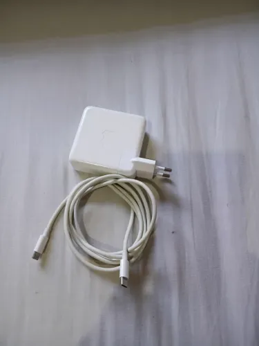 Carregador e cabo original MacBook apple 