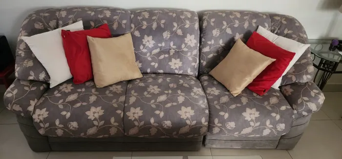 sofa 3 lugares suede