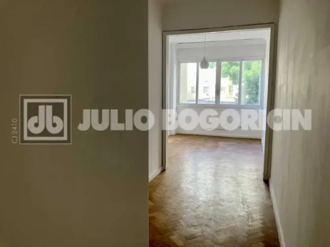 Apartamento : Padrão / Residencial / Copacabana