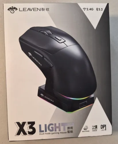 Mouse gamer sem fio com dock de carregamento
