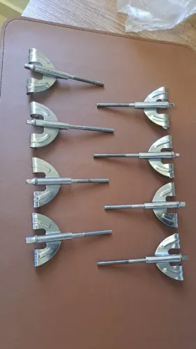 Garras com parafusos de afinação (Kit com 8)