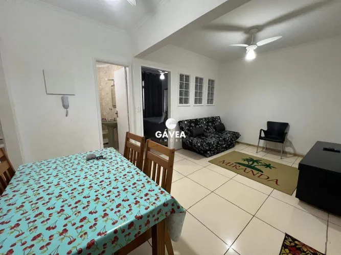 Apartamento à venda no Aviação em Praia Grande.