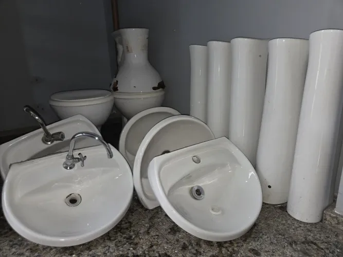 Vaso Sanitário Deca + Pias