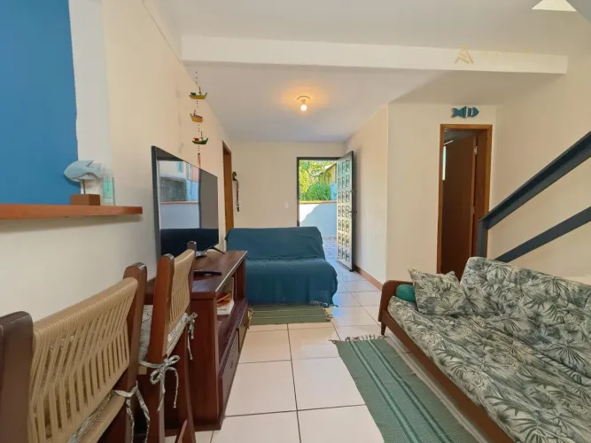 Sobrado próximo ao centro de Matinhos com 04 quartos!