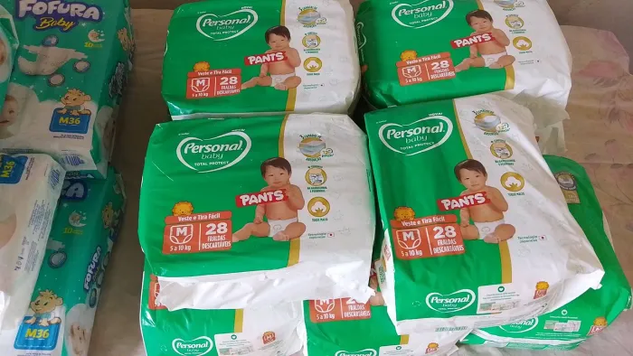 Fralda calça Personal com 28 unidades tamanho M