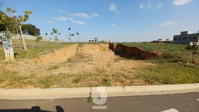 Terreno em Jardim Ypê