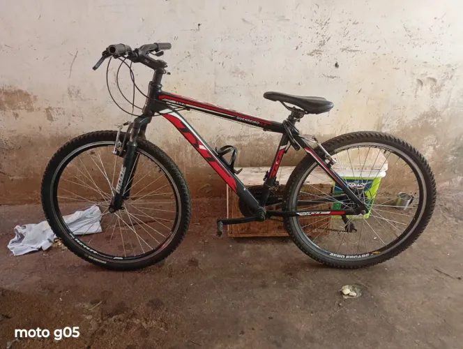 Vendo bike aro 26 com marcha