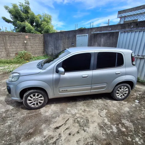Fiat Uno Attractive 1.0 Flex 6V 5P 2017