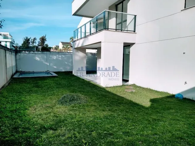Recreio dos Bandeirantes, casa para venda ou locação, condomínio com lazer, 03 quartos e q