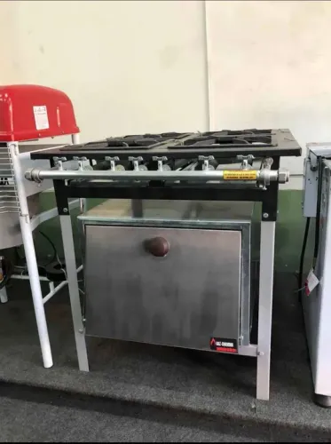 FOGÃO INDUSTRIAL 4 BOCAS COM FORNO NOVO PEÇA AGORA O SEU!