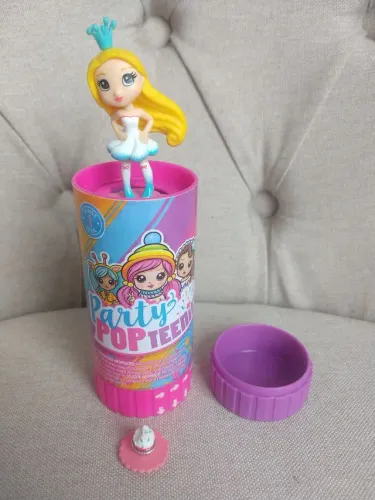 Mini Boneca Surpresa Poppers: Party Pop Teenies - Sunny<br>