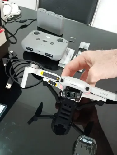 DJI Mini 2 SE Fly More Combo ? IMPECÁVEL | Homologado ANATEL | Pronto para Voar