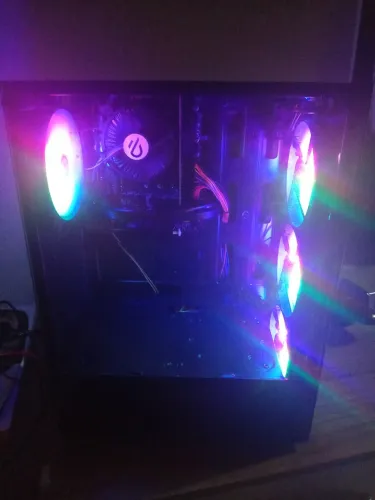 Pc gamer i5 8g de ram 256g de memória interna