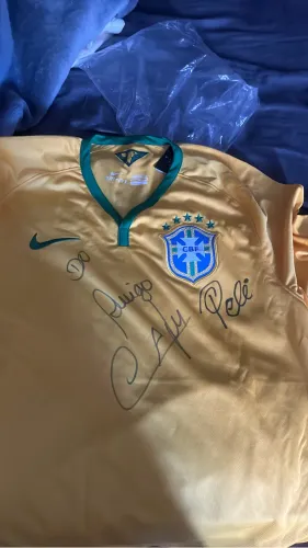 Camiseta seleção brasileira autografada pelo Cafu e pelo Pelé 