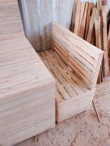 Conjunto de mesa e banco