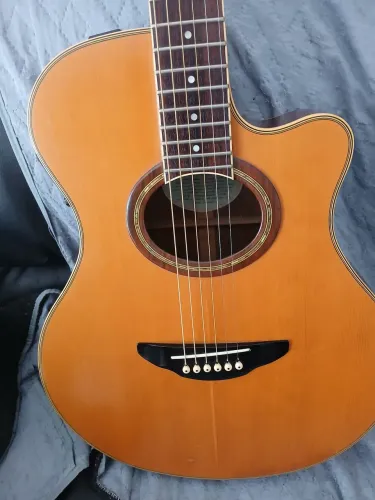 Violão yamaha apx 8  dec.90