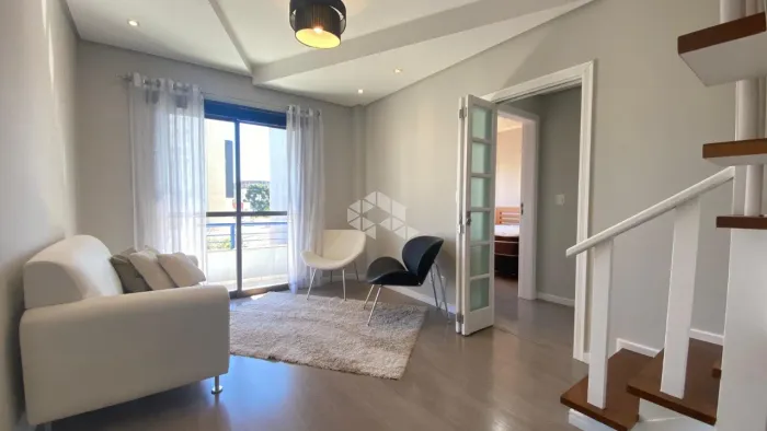 Apartamento DUPLEX mobiliado com 03 dormitórios sendo 1 suíte e 02 box individuais no bair
