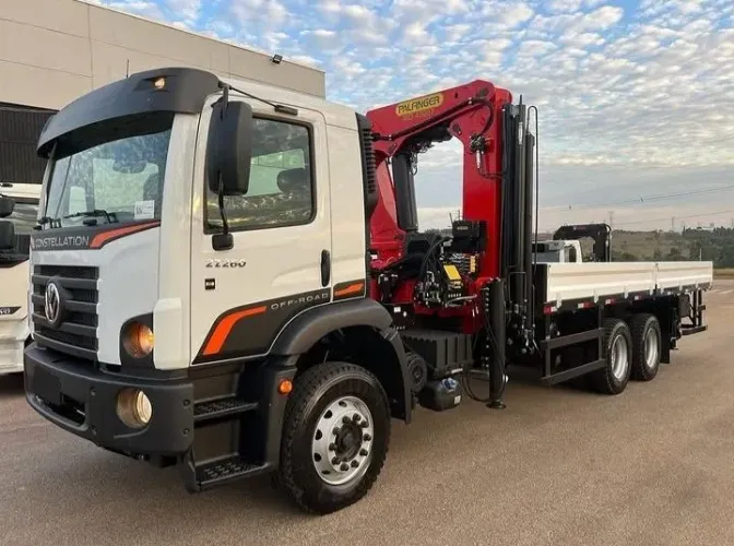 Vw 27.260 carroceria munk 6x4R ano 2024