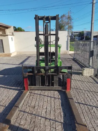Empilhadeira Clark C500 R$ 79MIL