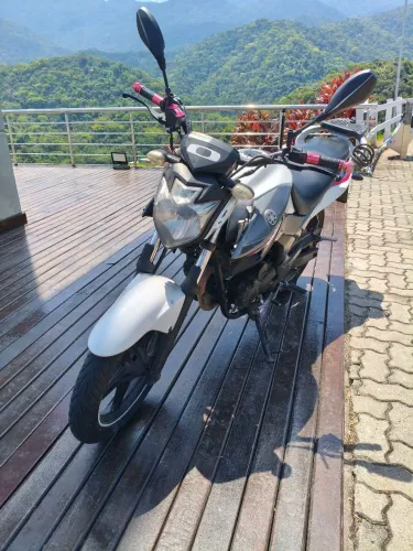 Fazer 250 CC
