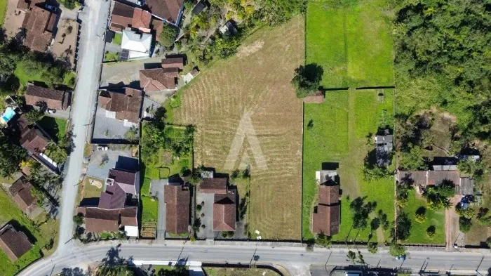 Terreno à venda no bairro Pirabeiraba em Joinville, por R$ 3.300.000.00.