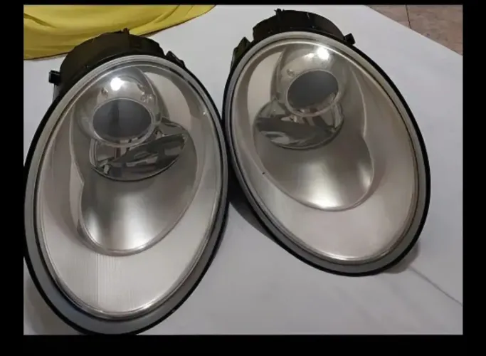 PAR DE FARÓIS ORIGINAIS NEW BEETLE VW SÓ VENDA NÃO TROCO POR NADA 