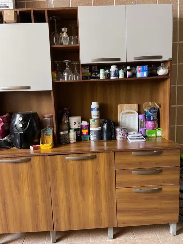 Armário de Cozinha Compacto Amadeirado