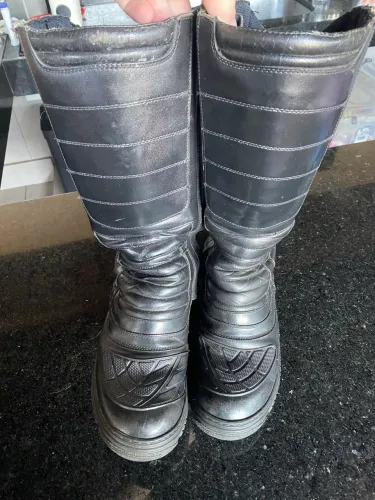 Bota/Coturno tática cano alto