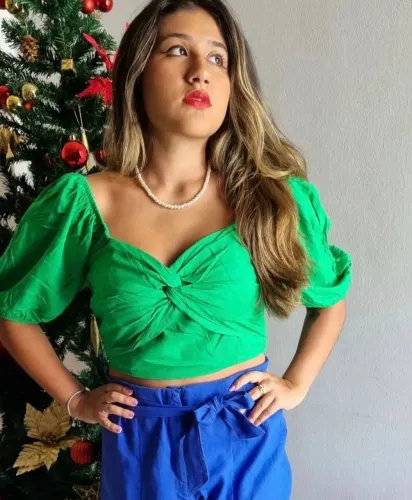 Cropped verde viscose novo M