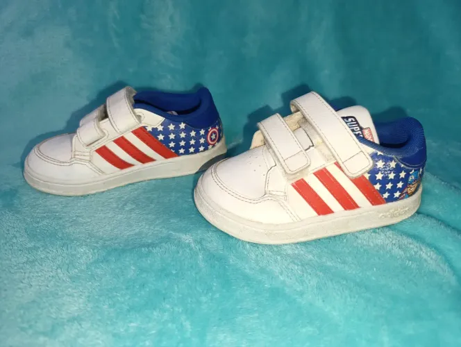 Tênis Adidas Super Heros tam21