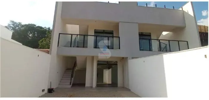 Casa Geminada à venda, 3 quartos, 1 suíte, 2 vagas, Nacional - Contagem/MG