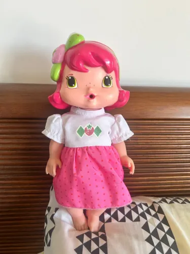 Boneca moranguinho 