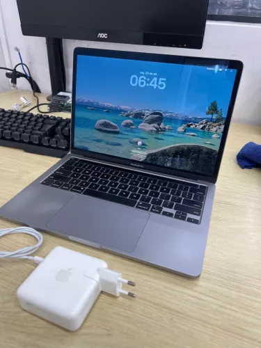 MacBook Pro 2020 16GB 