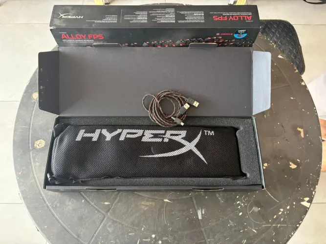 Teclado game hyperx alloy fps pro 