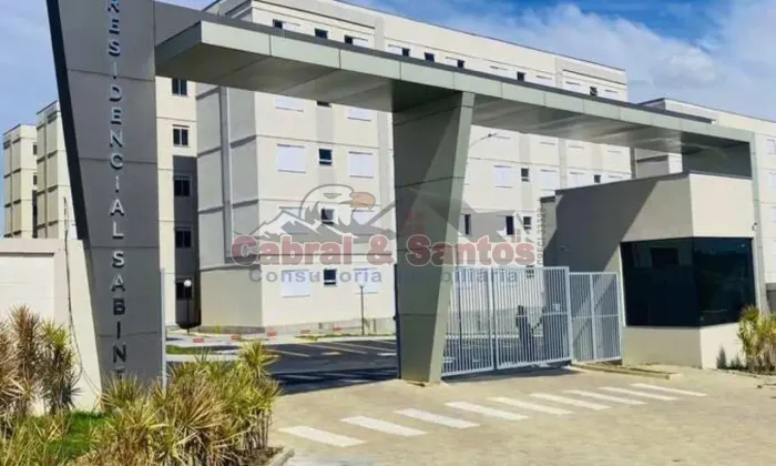 Apartamento p/ locação no Residencial Sabine em Salto/SP.