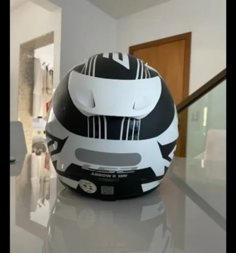 Capacete LS2 Arrow R EVO - Design Moderno