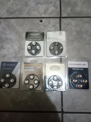 Tampinha Bico Pneus  (Porsche) (AMG)(Land Rover)(BMW)(Aston Martin)(preço Unitário)