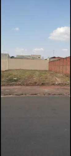  Terreno á venda no Parque Residencial Eldorado.